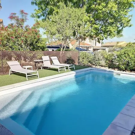 Grande Entièrement Rénovée Avec Piscine * Pinet (Herault)