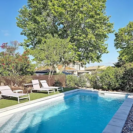 Grande Entièrement Rénovée Avec Piscine Villa *