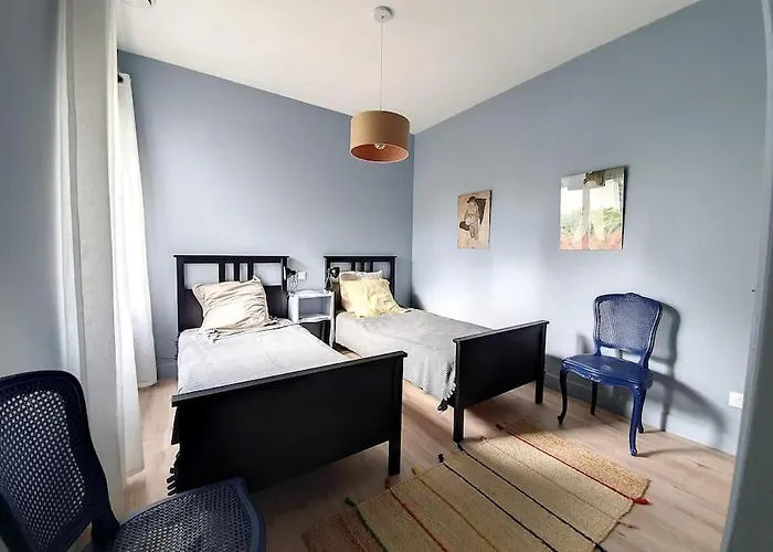 Grande Entierement Renovee Avec Piscine Villa
