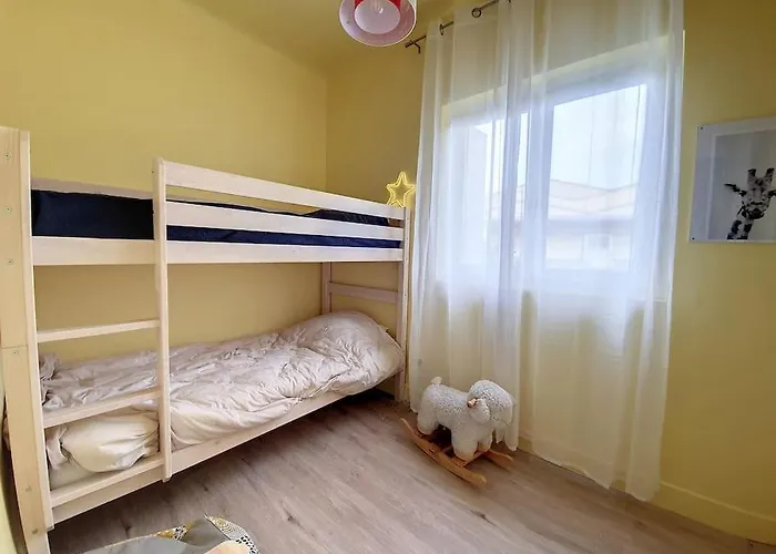 Grande Entierement Renovee Avec Piscine Villa