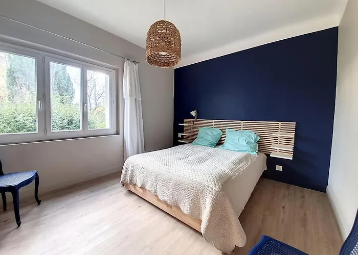 Grande Entierement Renovee Avec Piscine Pinet (Herault)